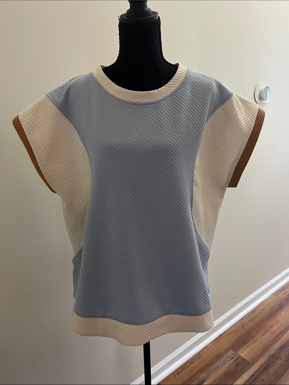 Umgee Light Blue, Cream & Brown Textured Cap Sleeve Top